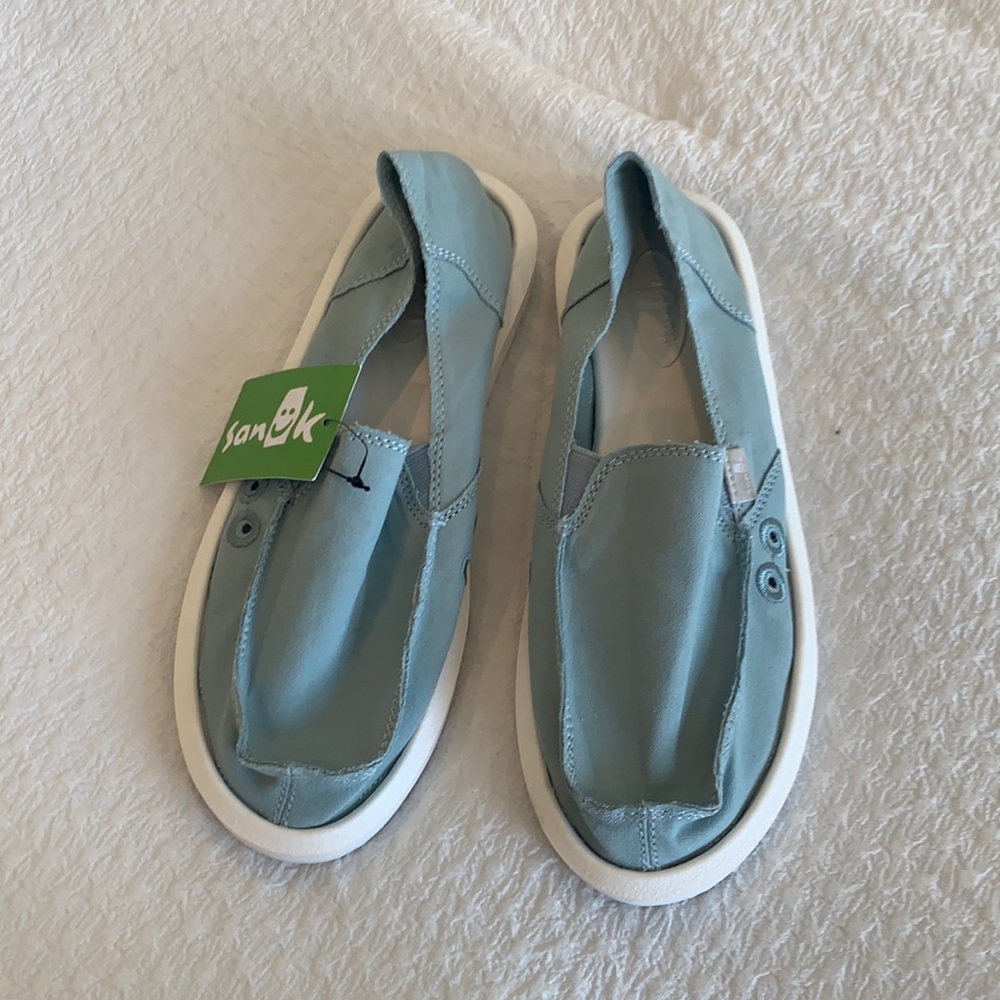 Sanuk slip on shoe